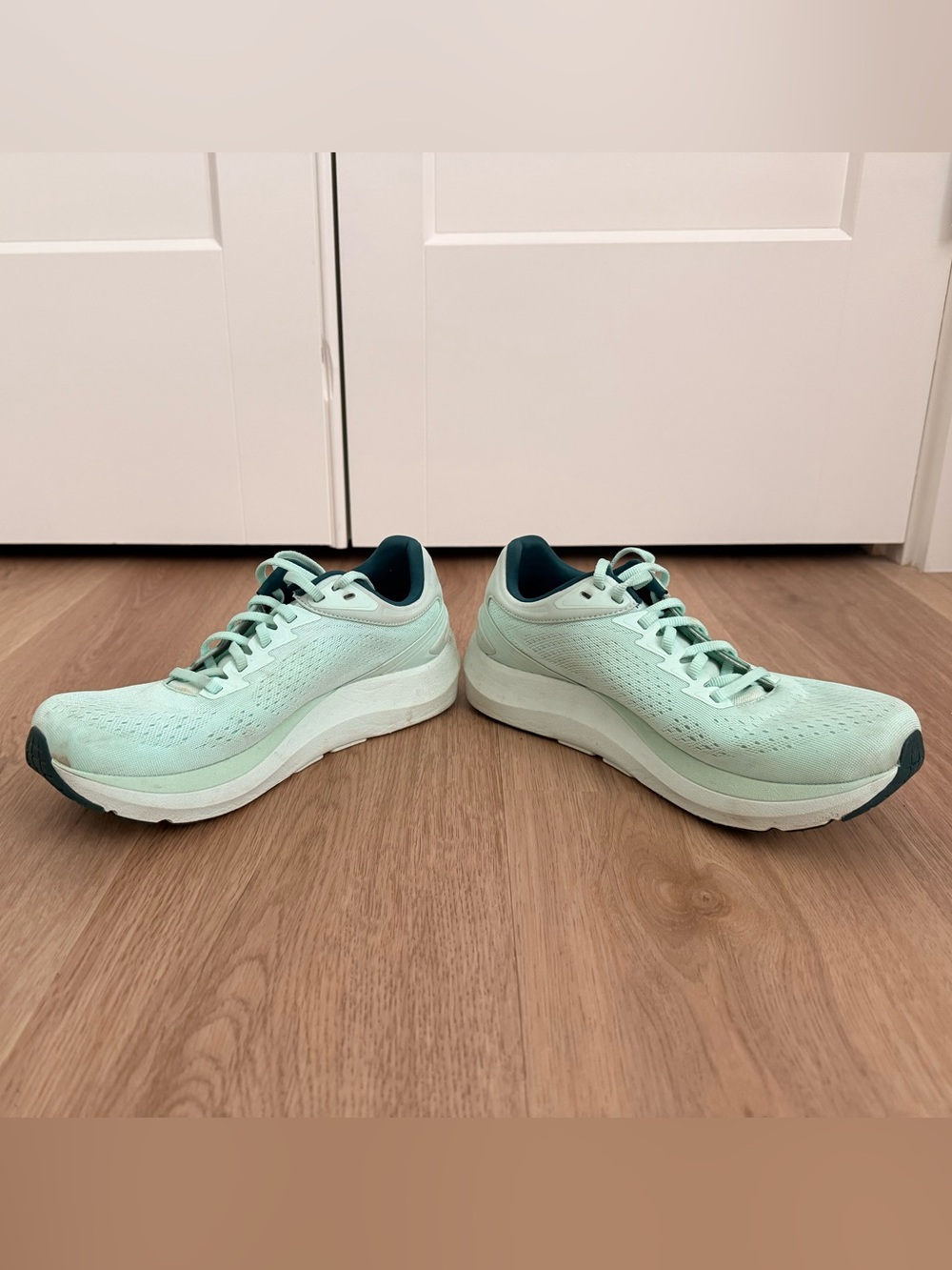 Topo Phantom 3 women’s 9 in Mint/Emerald - Picture 3 of 6